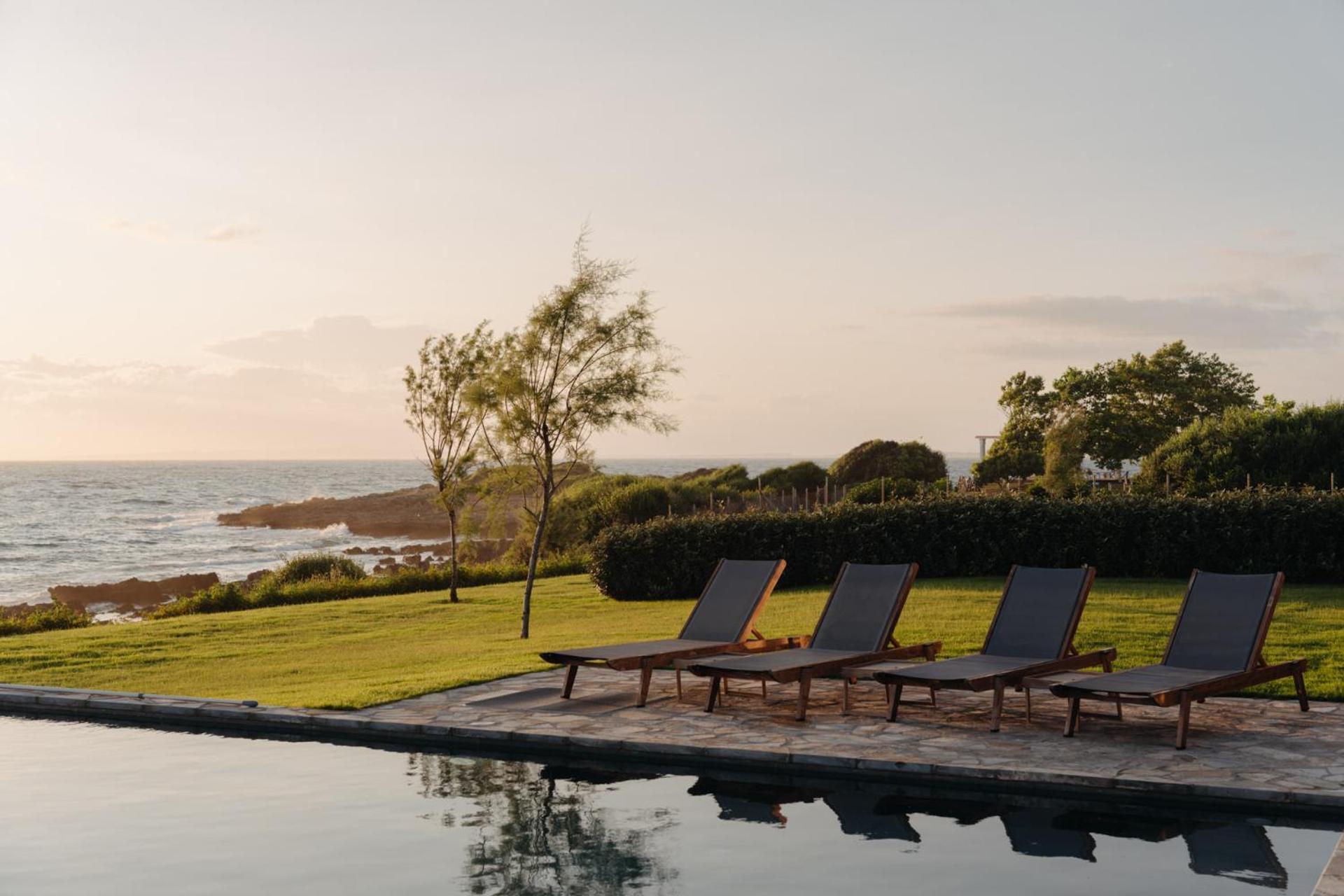 Real Life Homes Luxurious Seafront Villas Each With Their Own Private Pools Korakochori Exterior photo