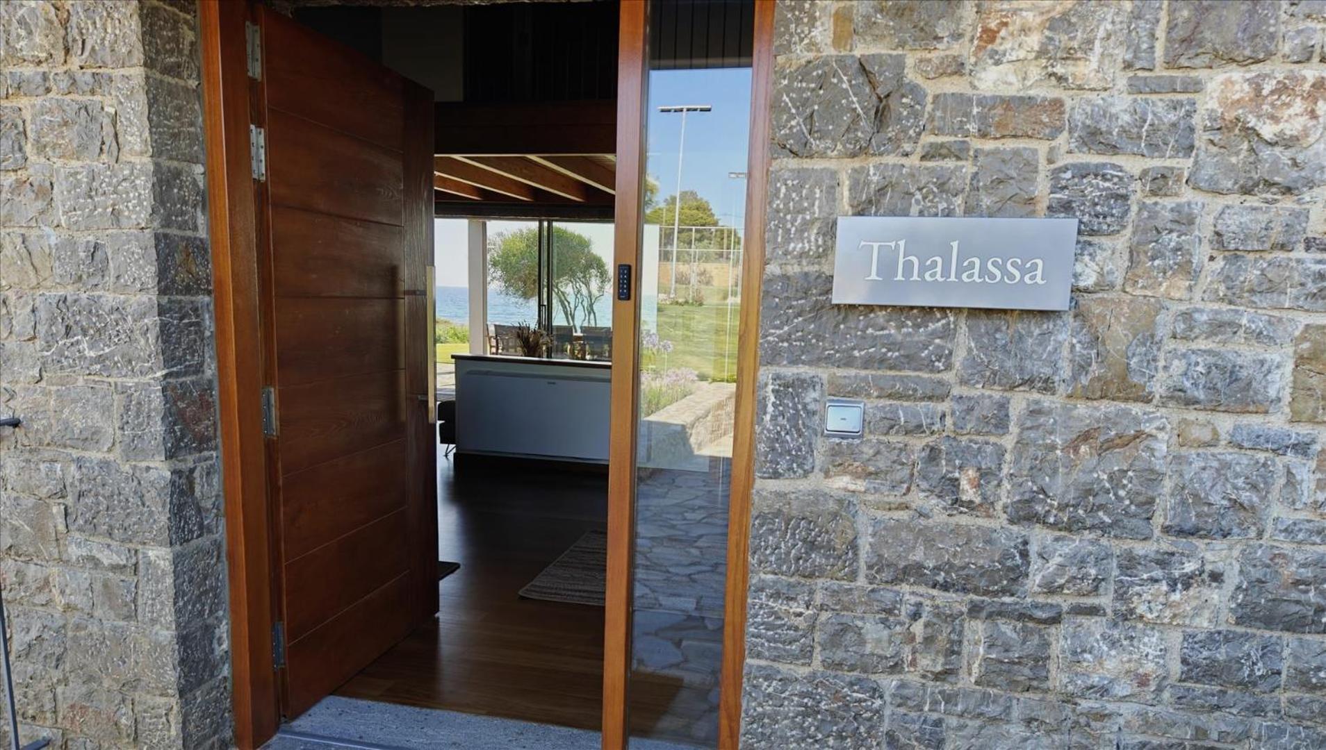 Real Life Homes Luxurious Seafront Villas Each With Their Own Private Pools Korakochori Exterior photo